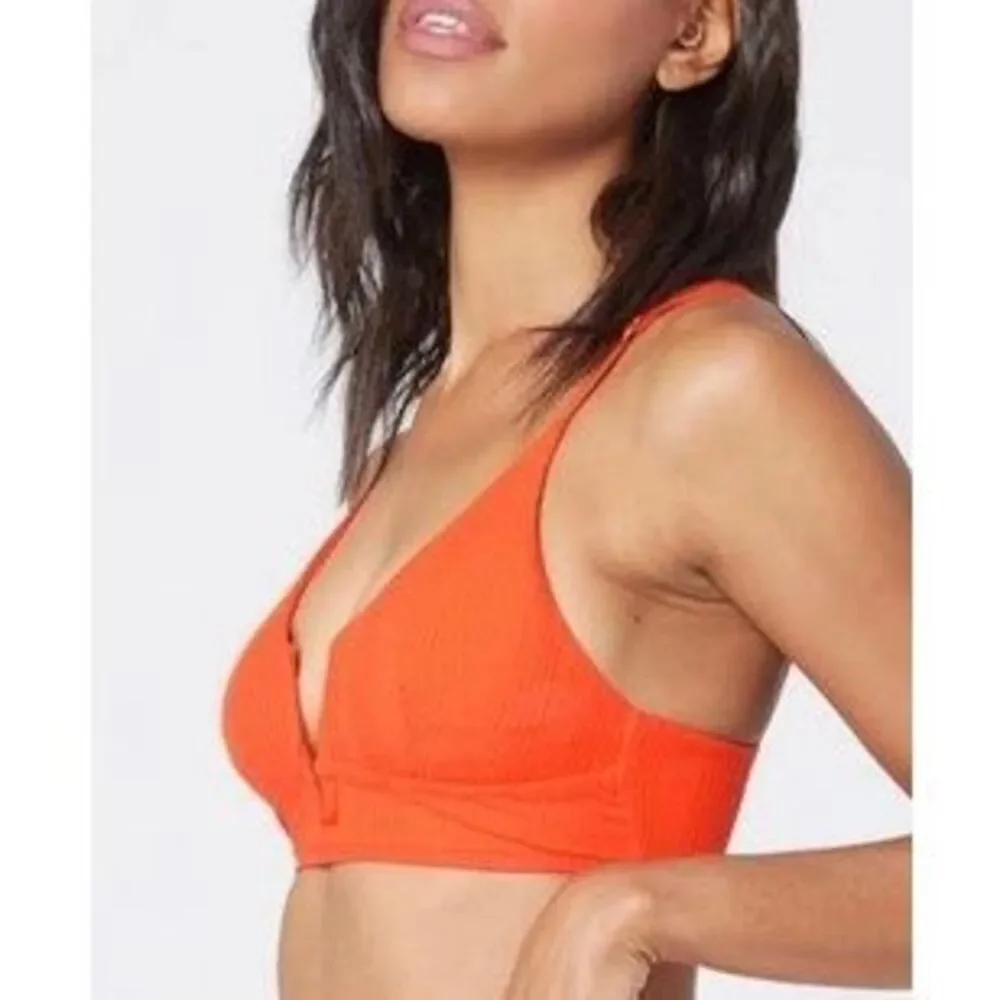 New. L*SPACE poppy ribbed bikini set. XS-top/S-bottom. Retails $185